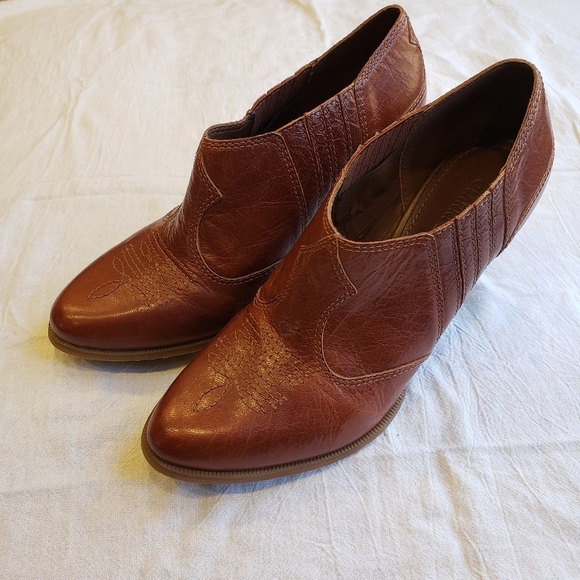 Gianni Bini Ankle Booties - sz 8M - Picture 1 of 11